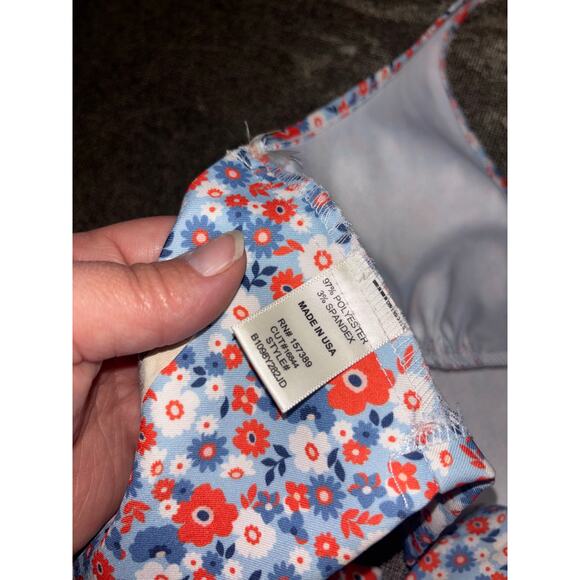 Altar'd State women’s Colorful Ditsy Floral Tie Back Cropped Halter Top (small) - Picture 5 of 5